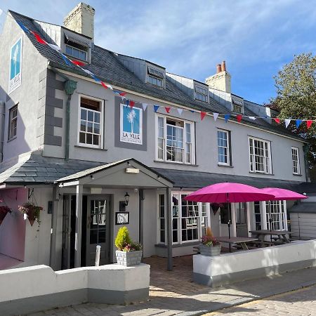 La Ville Hotel Braye Exterior photo